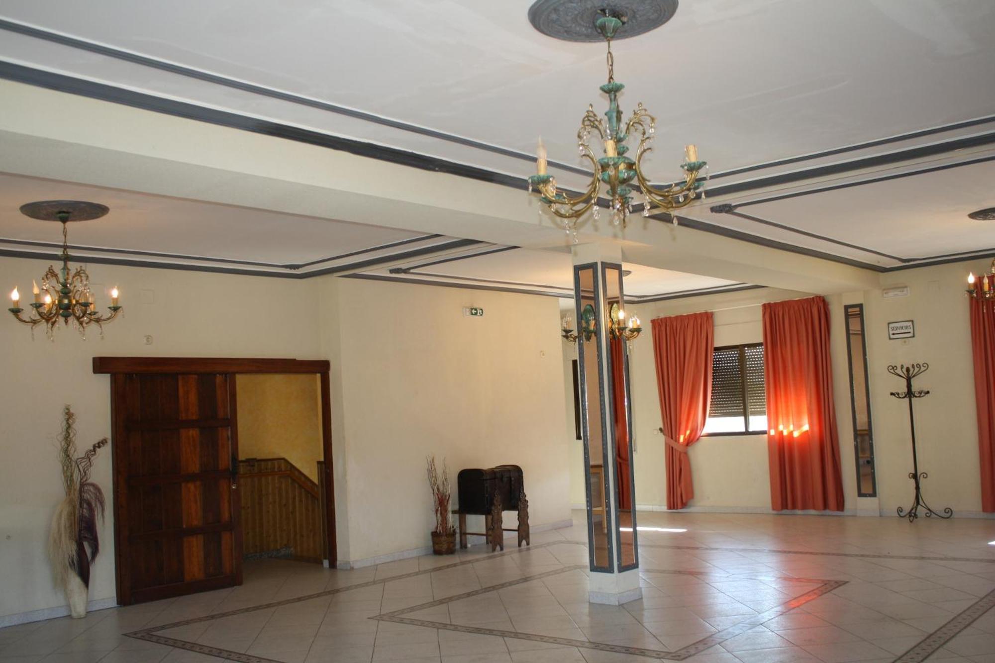 Hotel Carvajal Torrejón el Rubio Zewnętrze zdjęcie