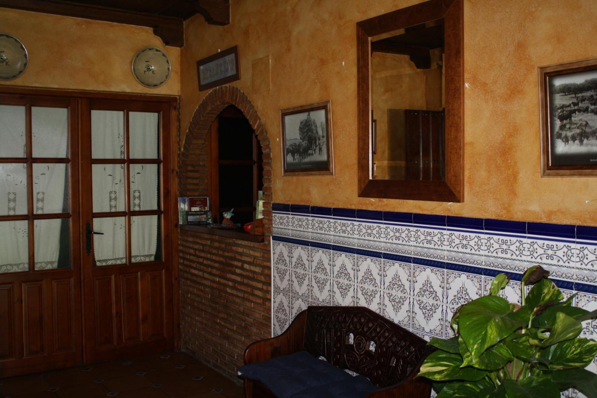 Hotel Carvajal Torrejón el Rubio Zewnętrze zdjęcie