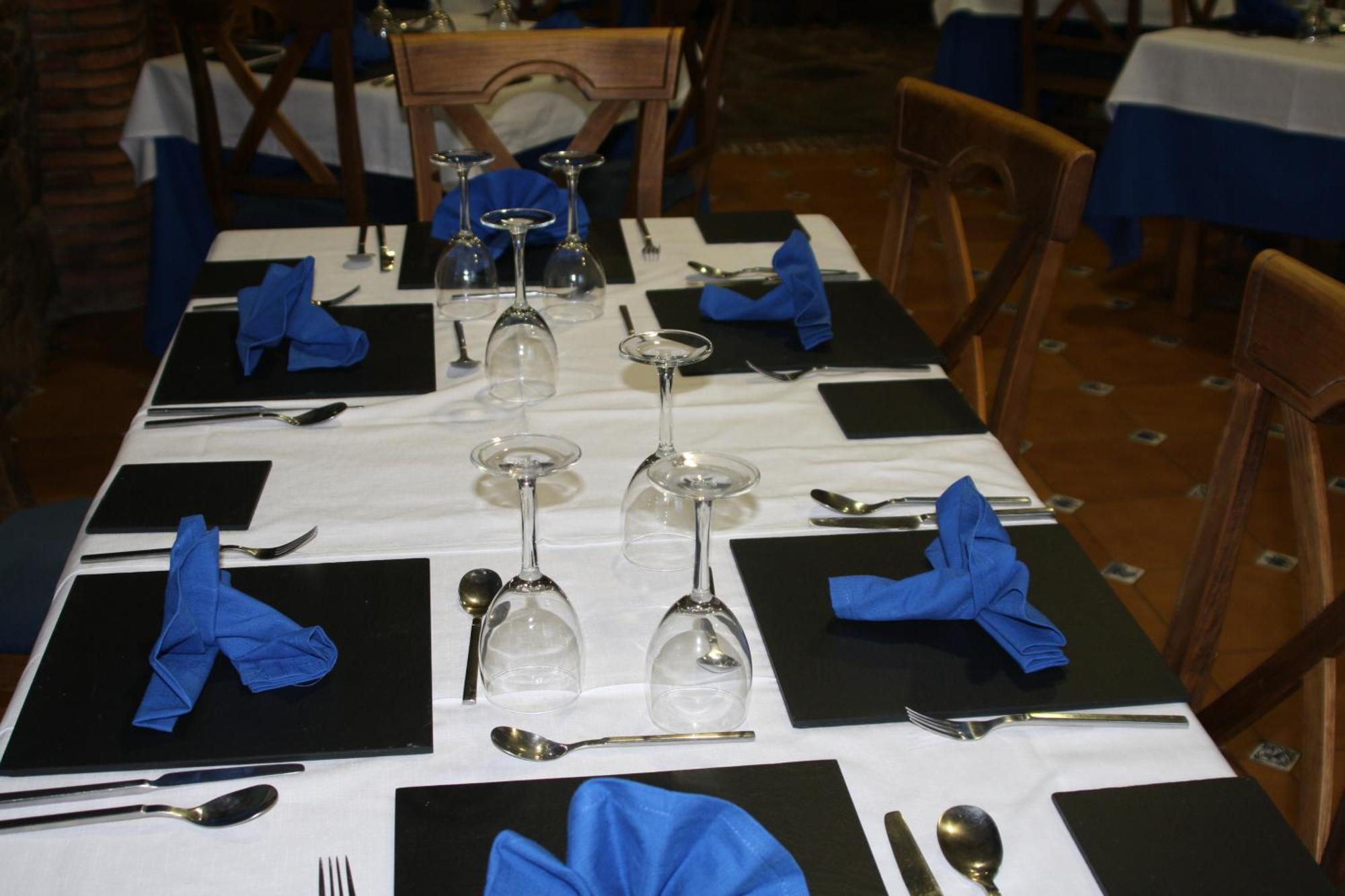 Hotel Carvajal Torrejón el Rubio Zewnętrze zdjęcie