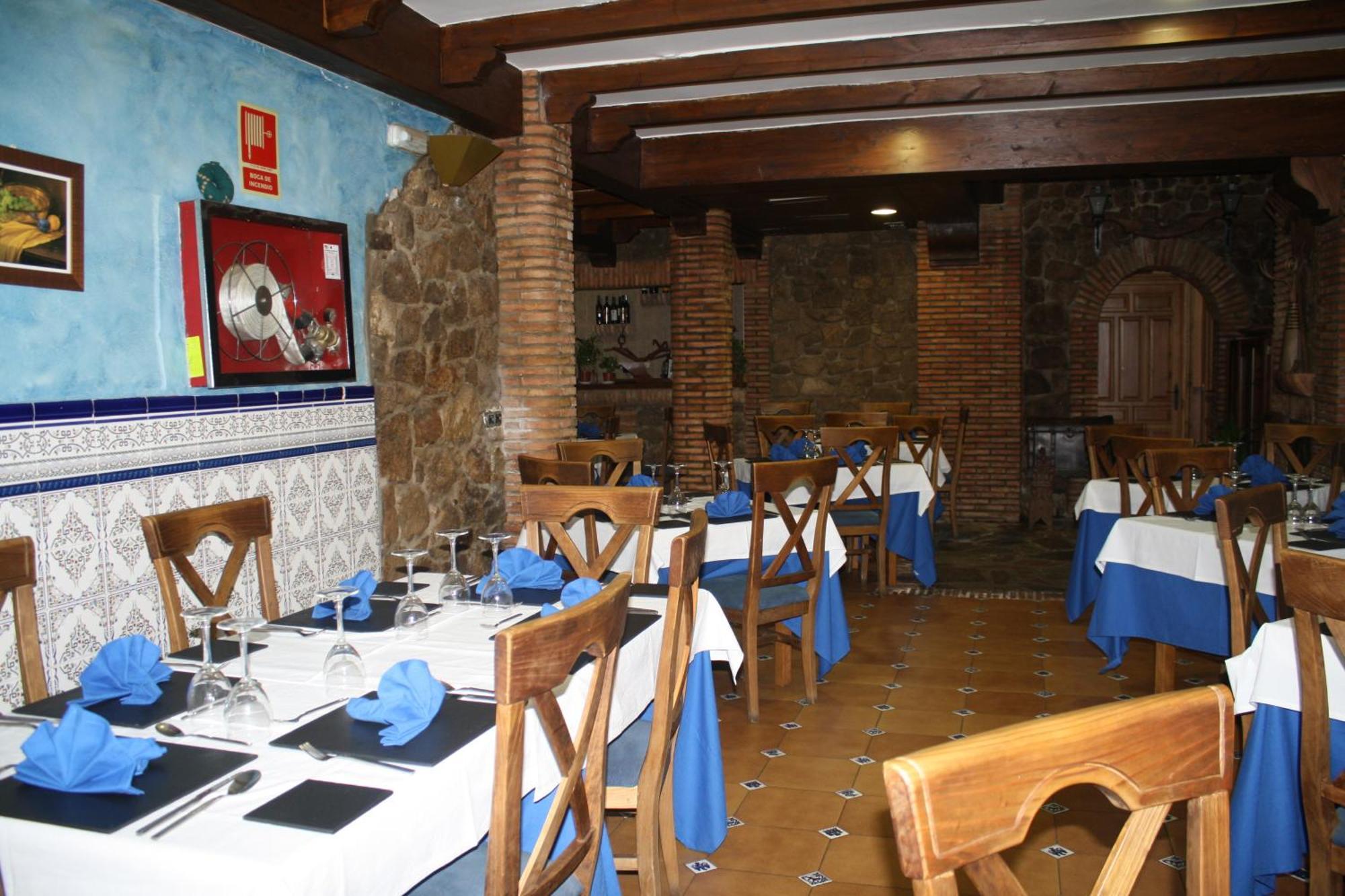 Hotel Carvajal Torrejón el Rubio Zewnętrze zdjęcie