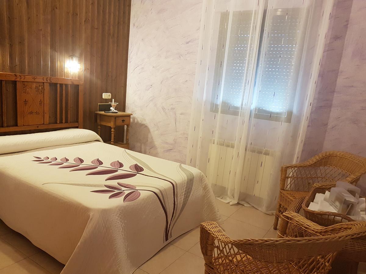 Hotel Carvajal Torrejón el Rubio Zewnętrze zdjęcie