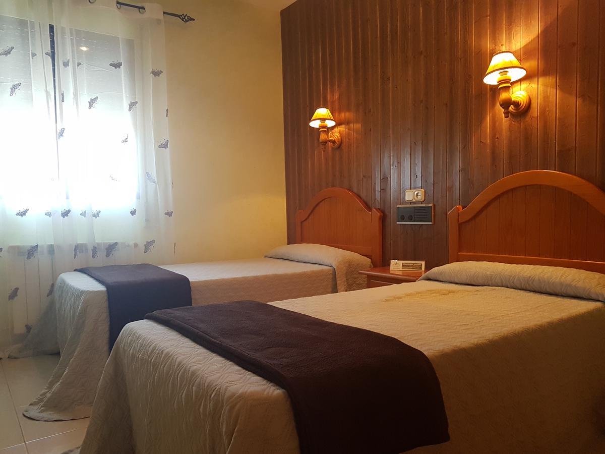 Hotel Carvajal Torrejón el Rubio Zewnętrze zdjęcie