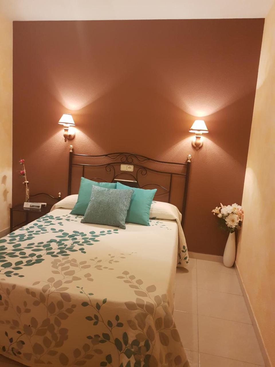 Hotel Carvajal Torrejón el Rubio Zewnętrze zdjęcie