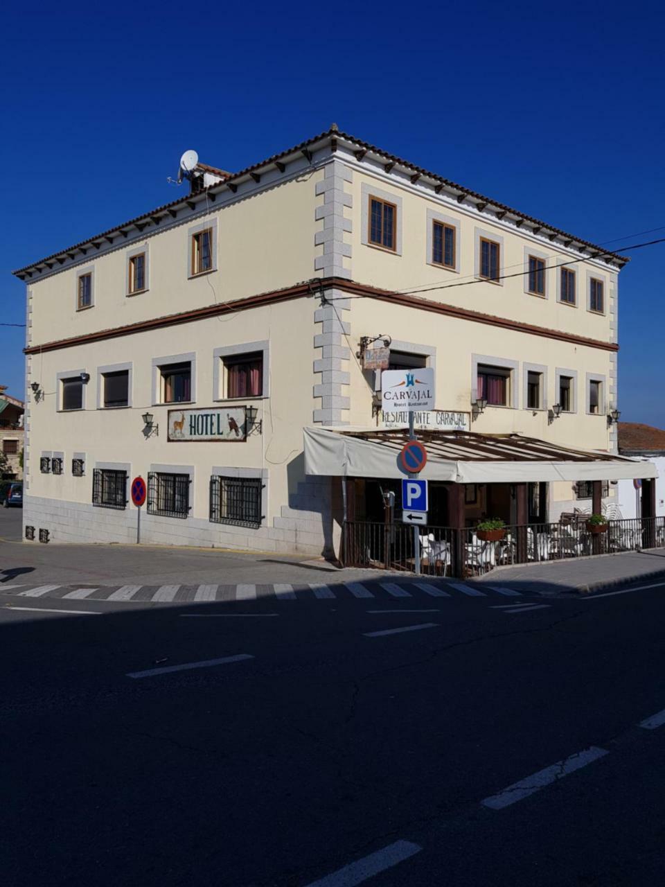 Hotel Carvajal Torrejón el Rubio Zewnętrze zdjęcie